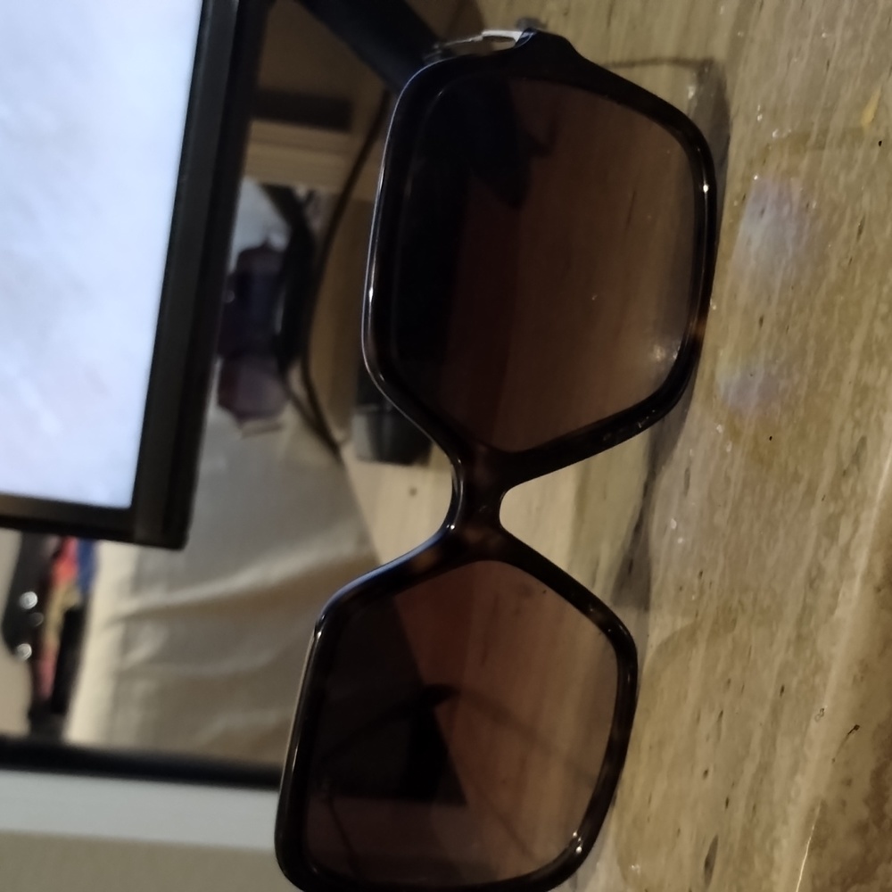 Burberry sunglasses
